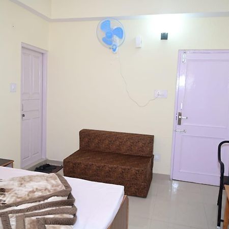 Krishna B&B Near Mall Road シムラー エクステリア 写真