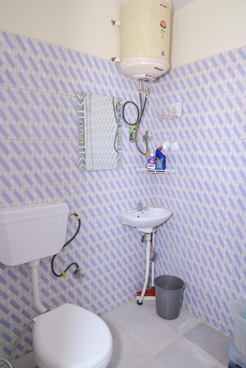 Krishna B&B Near Mall Road シムラー エクステリア 写真